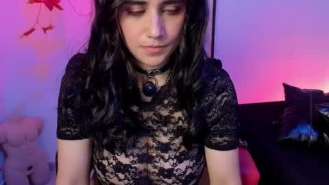 elowen_halley1 online show from 03/07/26, 06:27