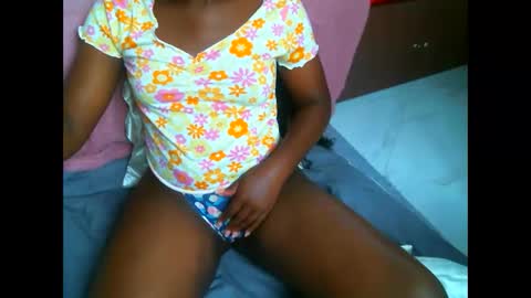 Elphaba online show from 03/19/26, 09:35