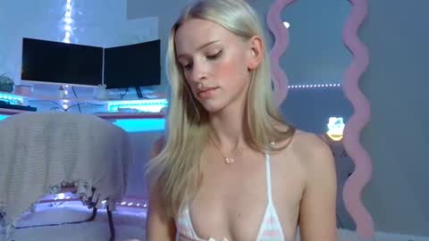 elsa_may online show from 01/15/26, 02:16