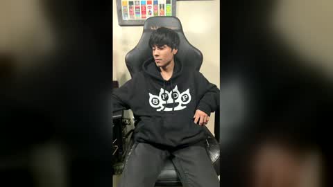 elsanti9q online show from 02/18/26, 07:04