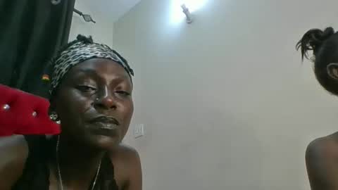 elsiejoy online show from 11/03/25, 07:37