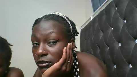 elsiejoy online show from 11/13/25, 05:23