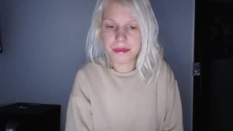 elssa_rush online show from 10/03/25, 11:13