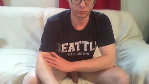 Snapshot of elsuisse chatting on 01/03/25, 07:29 elsuisse online show from 01/03/25, 07:29