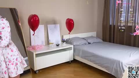 Snapshot of elswythbareford chatting on 02/17/25, 07:58 Elizabeth online show from 02/17/25, 07:58