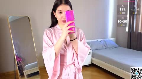 Snapshot of elswythbareford chatting on 02/25/25, 07:52 Elizabeth online show from 02/25/25, 07:52