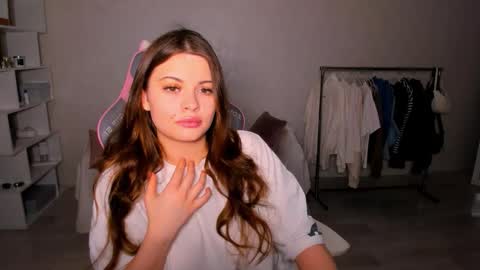 Snapshot of elunaseduces chatting on 11/04/25, 03:22 Luna online show from 11/04/25, 03:22