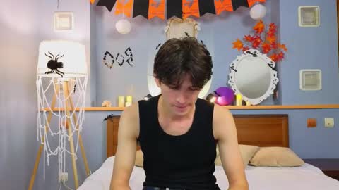 Elvano online show from 10/30/25, 06:15