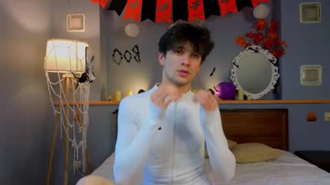 Elvano online show from 11/02/25, 06:27