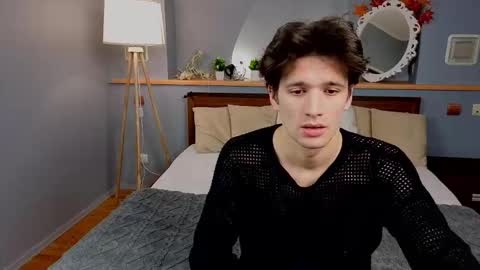 Elvano online show from 11/14/25, 01:54