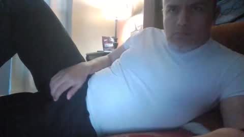 Snapshot of elvecinoequipadote chatting on 02/06/26, 03:37 Peter spidy online show from 02/06/26, 03:37