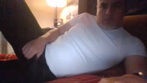 Snapshot of elvecinoequipadote chatting on 02/09/26, 03:27 Peter spidy online show from 02/09/26, 03:27