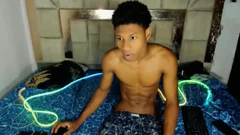 Snapshot of elvergon040 chatting on 04/14/26, 06:25 elvergon040 online show from 04/14/26, 06:25