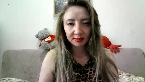 Snapshot of elvinasweet chatting on 10/01/25, 05:46 ElvinaSweet online show from 10/01/25, 05:46