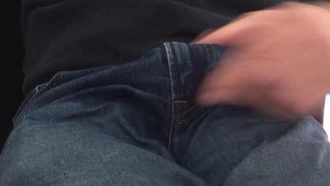 Elvis online show from 12/21/25, 09:00