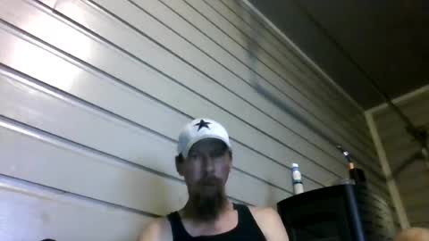 Snapshot of elwooood7 chatting on 08/02/26, 11:41 elwooood7 online show from 08/02/26, 11:41