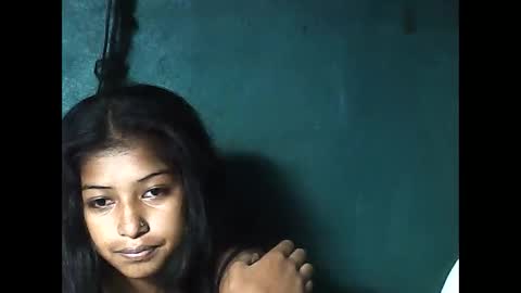 elynah195043 online show from 05/19/26, 04:46