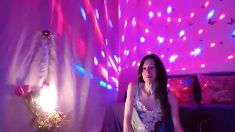 Elisa online show from 03/21/26, 06:55