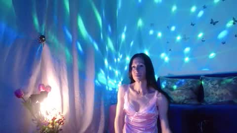 Elisa online show from 05/26/26, 06:26