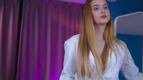 Elyssa online show from 04/06/26, 06:53