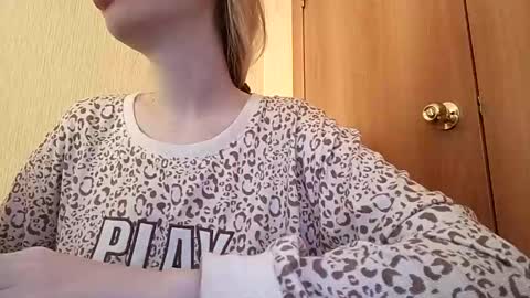 Snapshot of elza_com chatting on 12/14/24, 06:02 Elza Kom online show from 12/14/24, 06:02