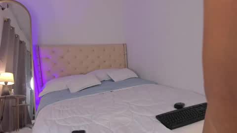 Michelle online show from 03/26/26, 07:19