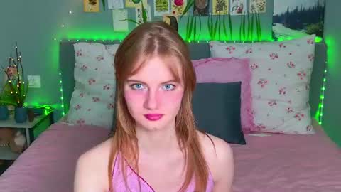 Snapshot of elza_hofffman chatting on 07/19/26, 10:13 Chloyka online show from 07/19/26, 10:13