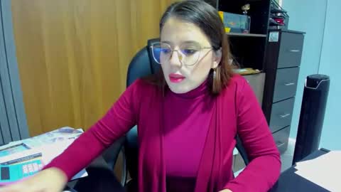 Estefany Martinez Acua INSTAGRAM ema 04oficial online show from 12/20/25, 08:49