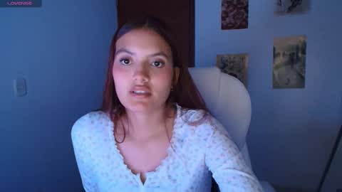 Snapshot of ema__rose chatting on 09/13/25, 04:34 Ema online show from 09/13/25, 04:34