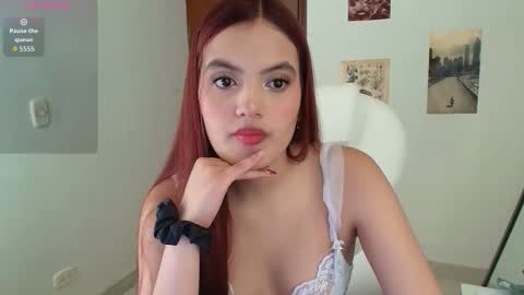 Snapshot of ema__rose chatting on 09/14/25, 05:23 Ema online show from 09/14/25, 05:23