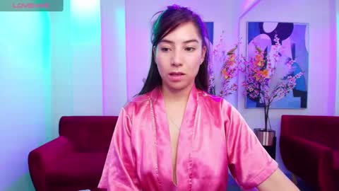 Ema louisx  online show from 02/19/25, 08:10