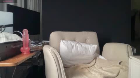 Ema Love online show from 01/13/26, 02:06