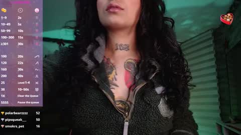 Snapshot of ema_ploxx chatting on 12/17/24, 07:18 ema_ploxx online show from 12/17/24, 07:18