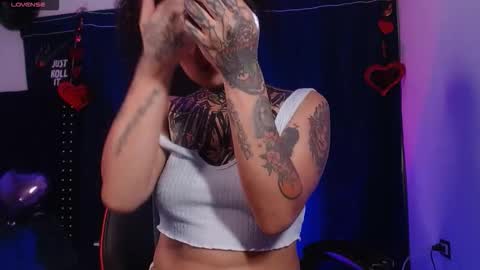 ema_ploxx online show from 02/13/26, 01:34