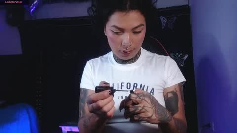 ema_ploxx online show from 04/28/26, 01:04
