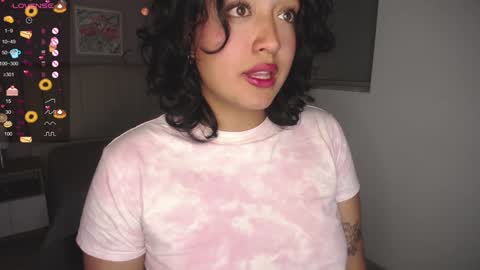 Snapshot of ema_saenz chatting on 12/23/24, 10:12 Ema online show from 12/23/24, 10:12