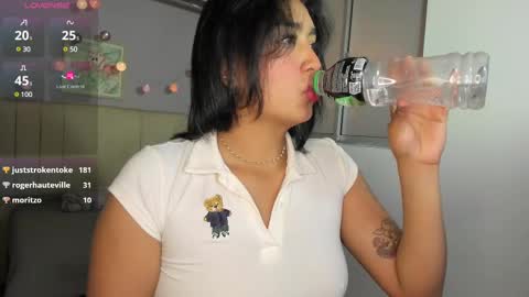 Snapshot of ema_saenz chatting on 03/10/25, 10:13 Ema online show from 03/10/25, 10:13