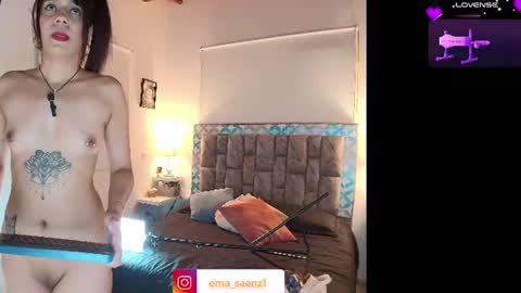 Snapshot of ema_saenz_ chatting on 06/27/26, 04:39 Sofia online show from 06/27/26, 04:39