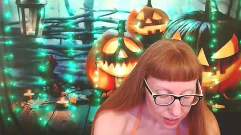 Ember Starleena online show from 10/29/25, 10:44