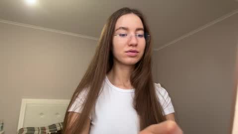 Alina online show from 06/05/26, 02:23