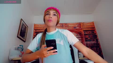 Emeli online show from 01/12/25, 08:03