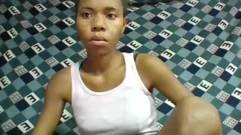 emelie473837 online show from 04/14/26, 03:56