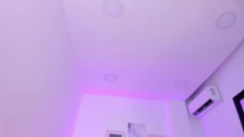 emelie_89 online show from 03/06/25, 11:58