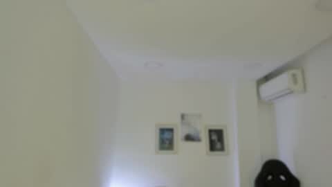 emelie_89 online show from 10/25/25, 12:02