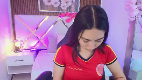 Emily  online show from 07/04/26, 12:17