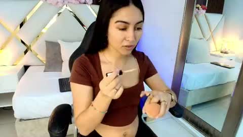 Emily  online show from 08/04/26, 05:21