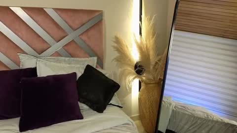 anyelii  online show from 02/22/25, 02:50