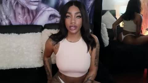 anyelii  online show from 09/24/25, 09:12