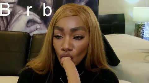 anyelii  online show from 01/10/26, 09:11