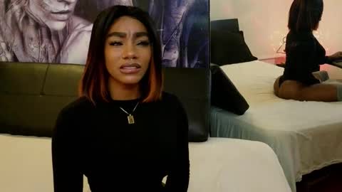 anyelii  online show from 01/14/26, 09:37